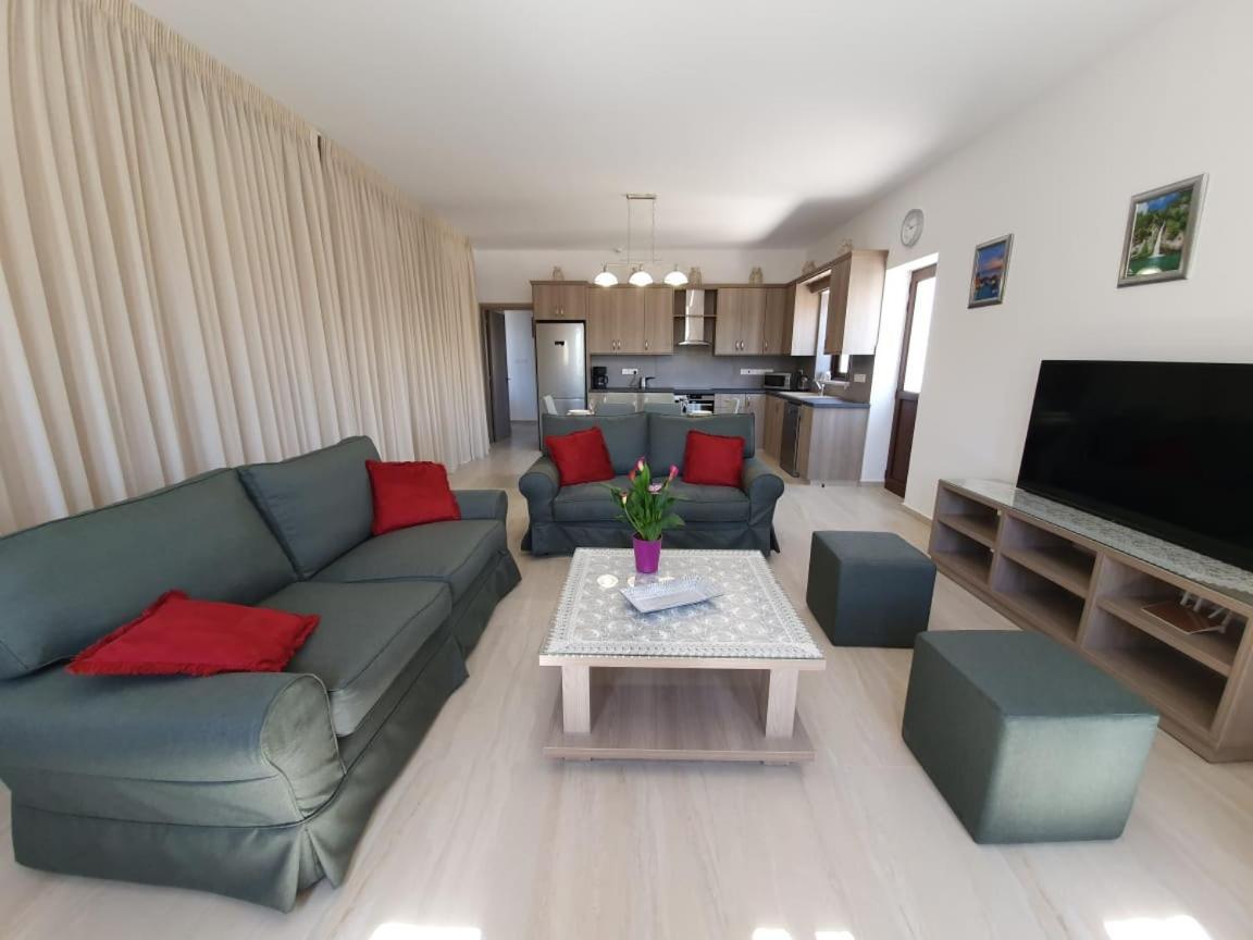 Villa Yermanina Geroskipou Ngoại thất bức ảnh