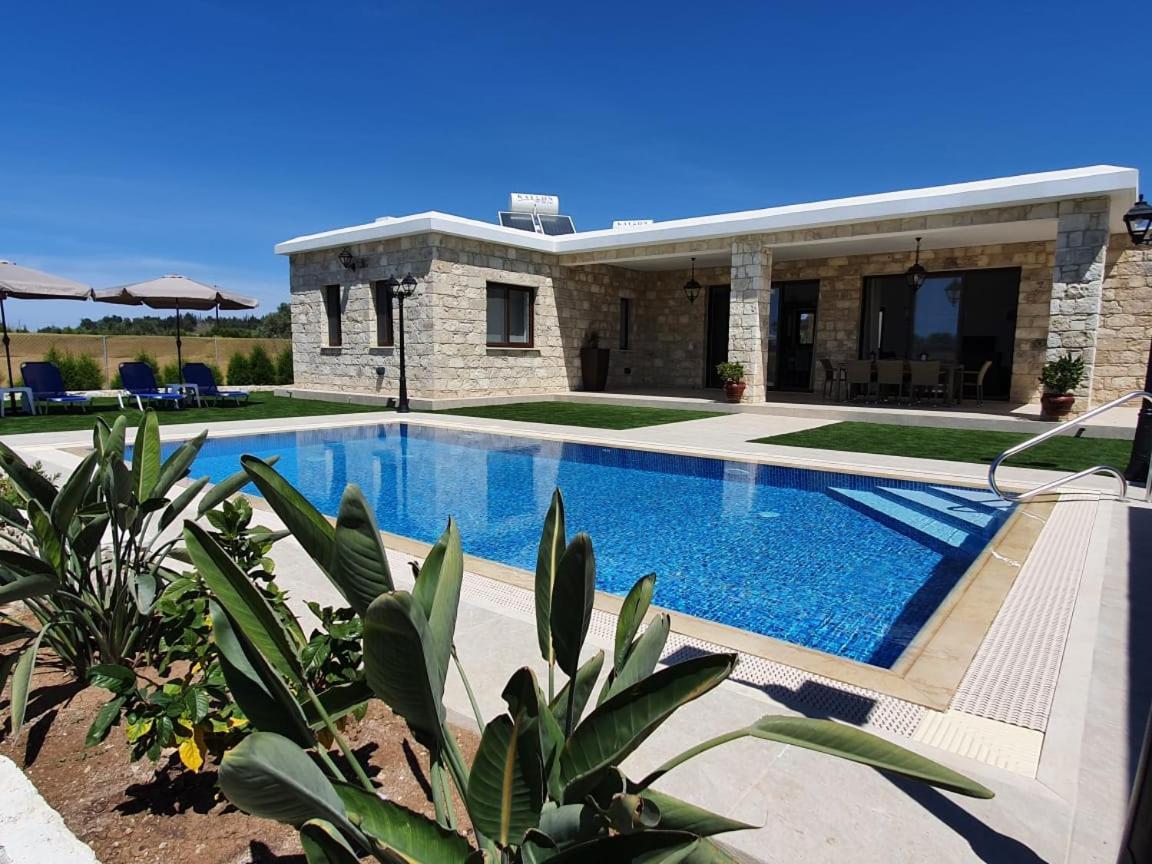 Villa Yermanina Geroskipou Ngoại thất bức ảnh