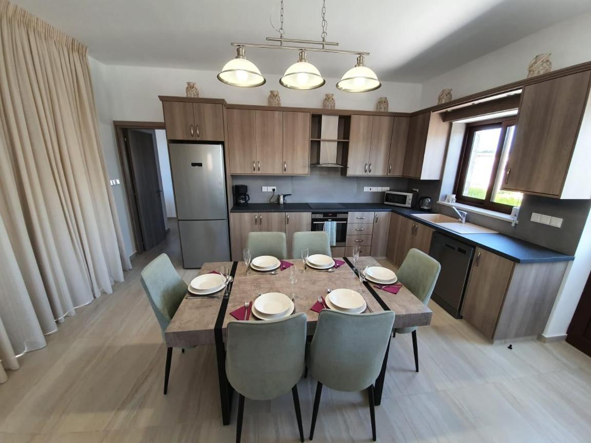 Villa Yermanina Geroskipou Ngoại thất bức ảnh